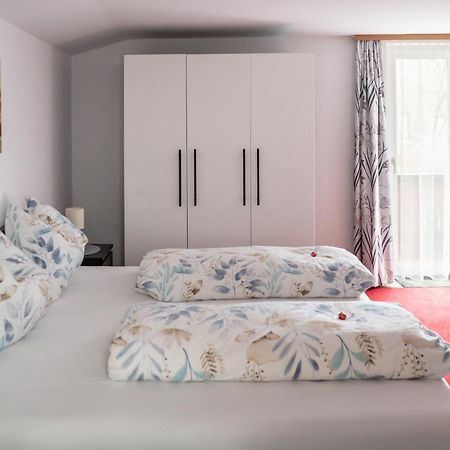 Gaestehaus Schoder ヴァンダンス エクステリア 写真